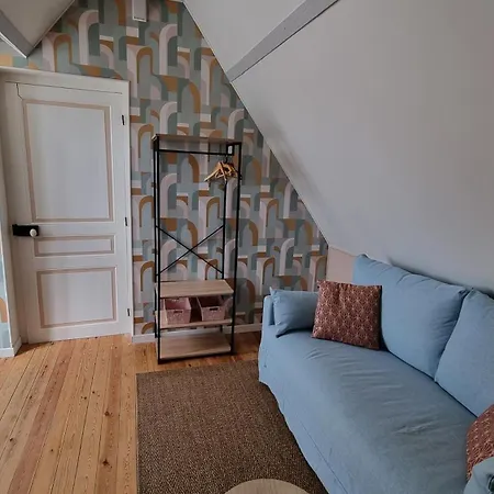 Apartment Entier Independant- 2 A 4 Pers - Parking Clos - Terrasse